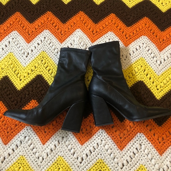 SOLD - Picture 2 of 4